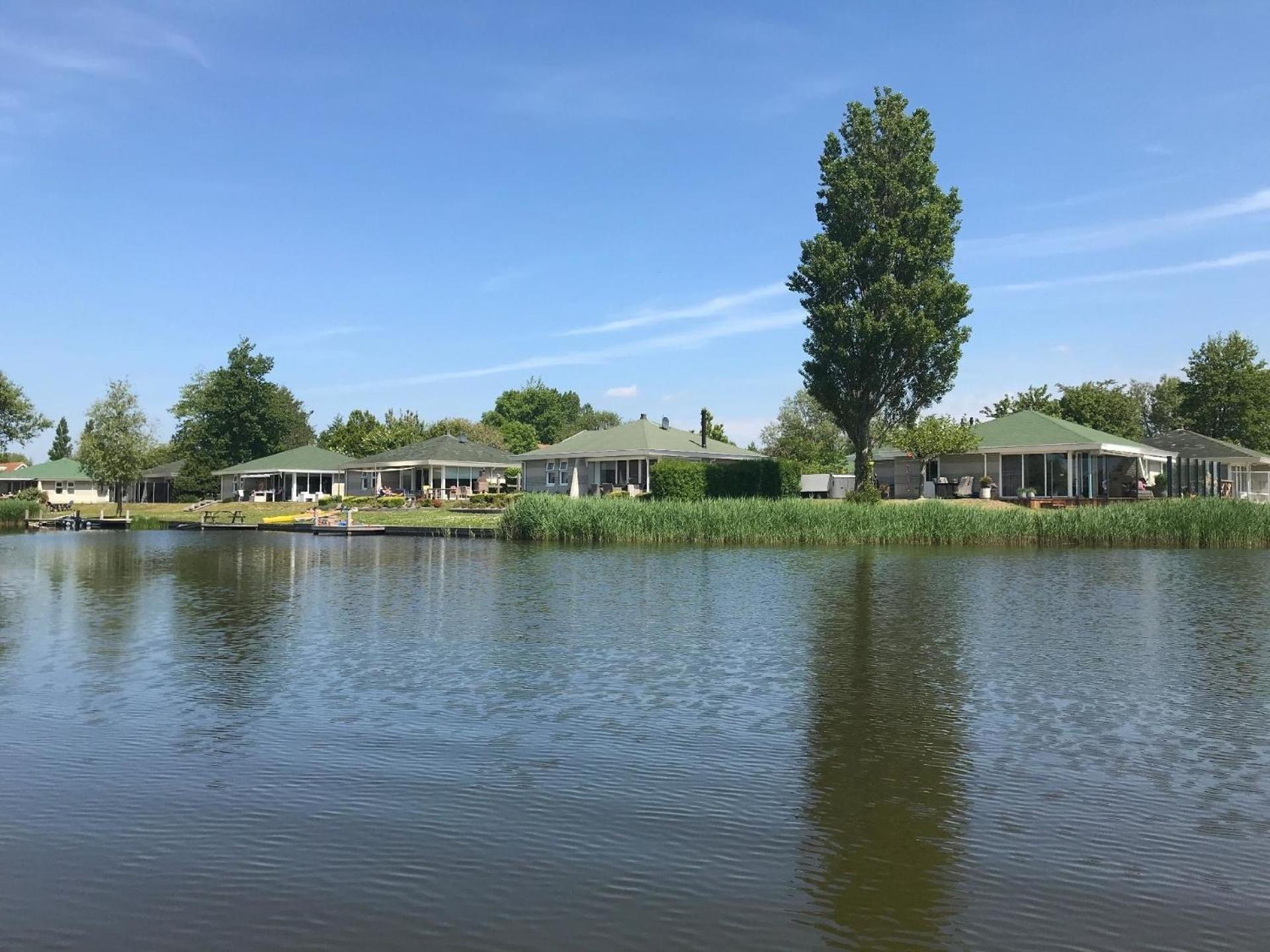 Ferienhaus In Makkum Sauna Und Schoener Aussicht Villa Eksteriør billede